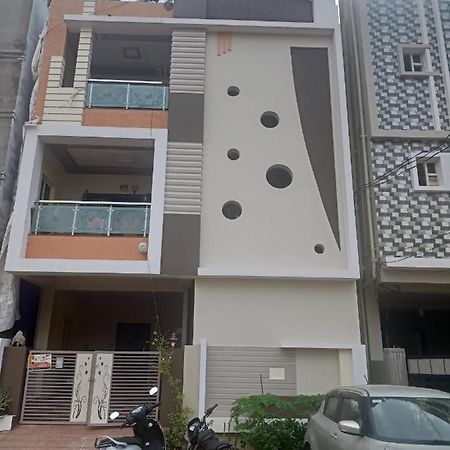 Sri Govinda Nilayam Home Stay 1 Visakhapatnam Exterior photo